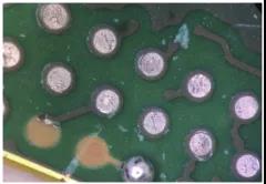 圖2 化學(xué)沉鎳鈀金PCB基板SAC305植球脆性斷開